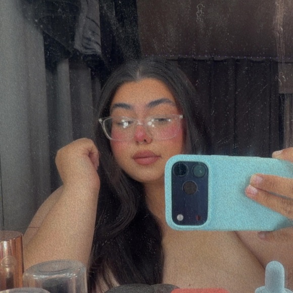 stephanie_v21